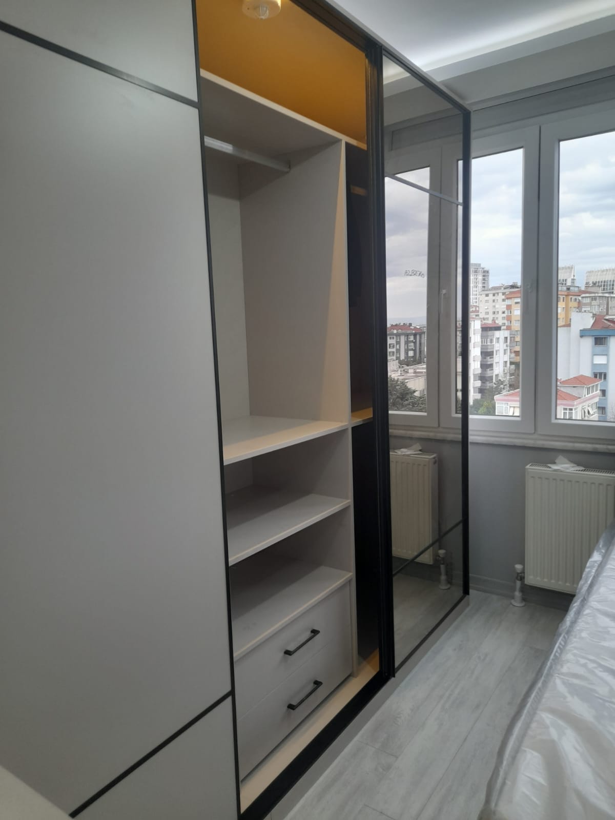 Küçükyalı Yüklük Dolabı — Ray Dolap İmalatı